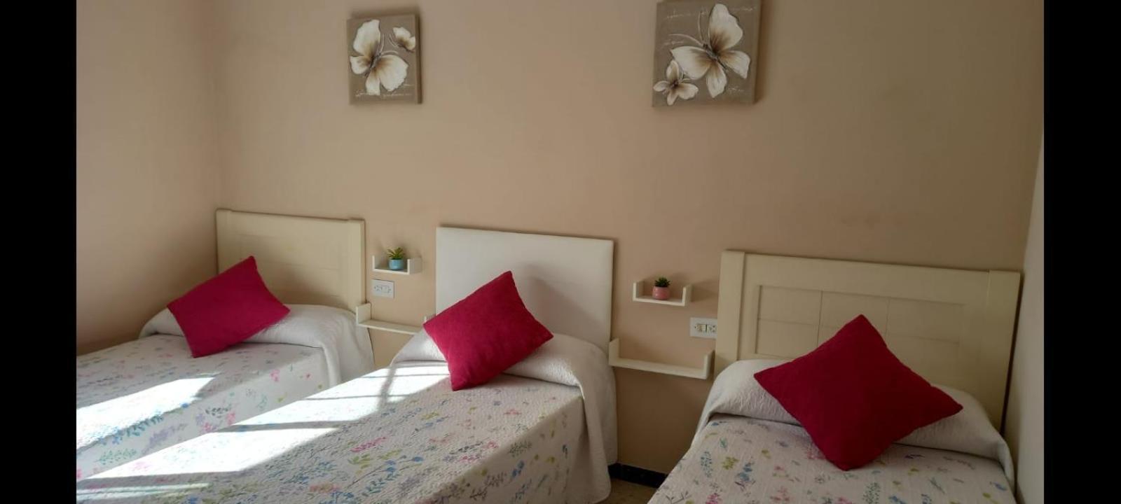 Albergue Agarimo Caldas De Reis Εξωτερικό φωτογραφία